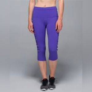 Lululemom Breezy Crop Iris Flower